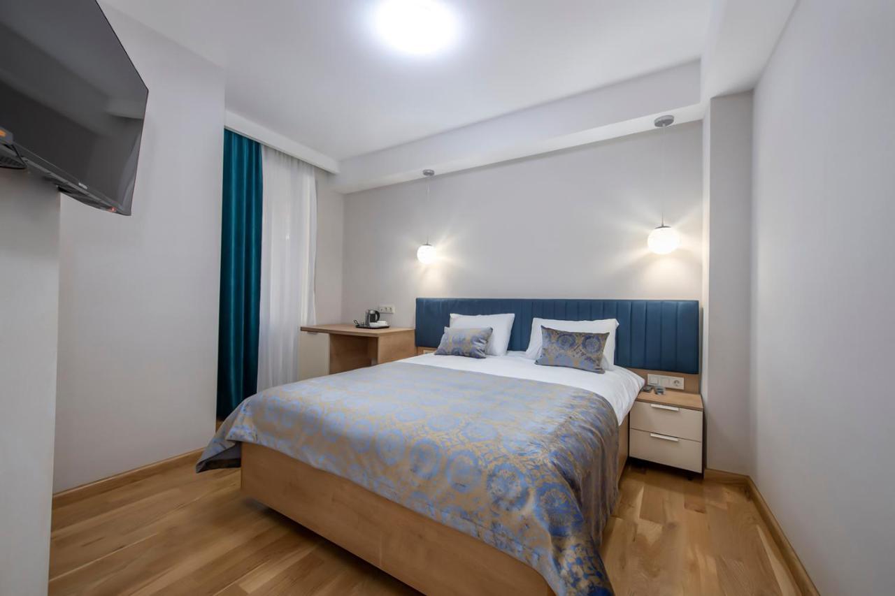 Hotel Solo Tbilisi Exterior photo